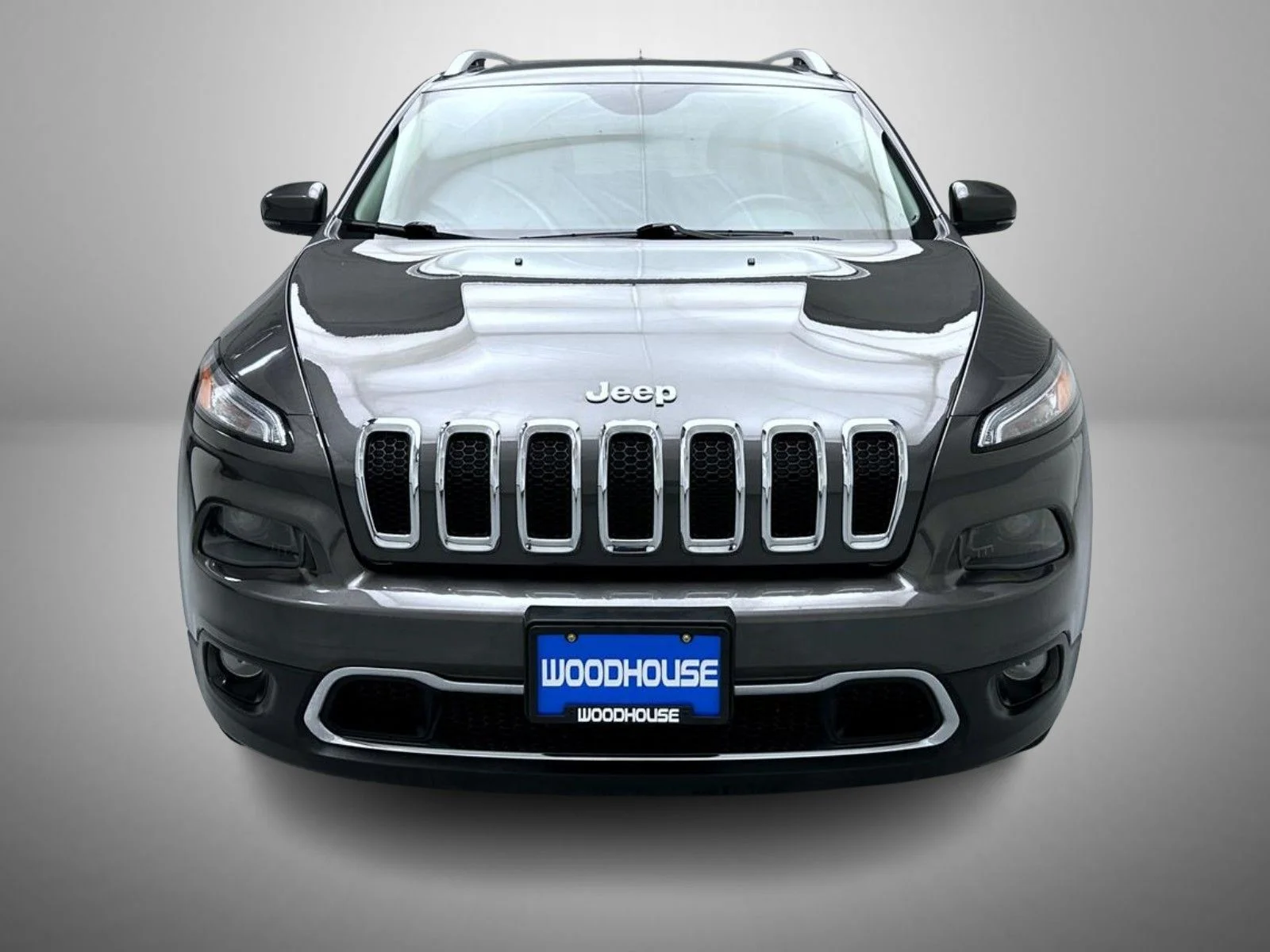 Used 2018 Gray Jeep Limited image 2