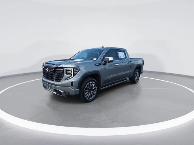 Used 2024 Silver GMC Denali Ultimate image 4