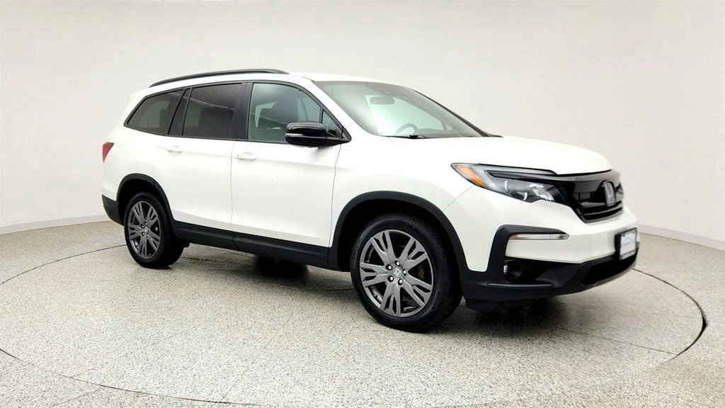 Used 2022 Platinum White Pearl Honda Sport AWD image 3