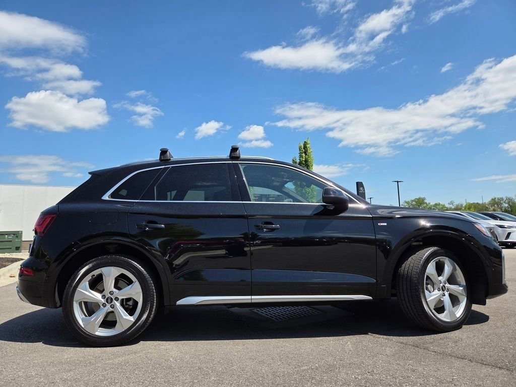Used 2024 Mythos Black Metallic Audi S line Prestige image 32