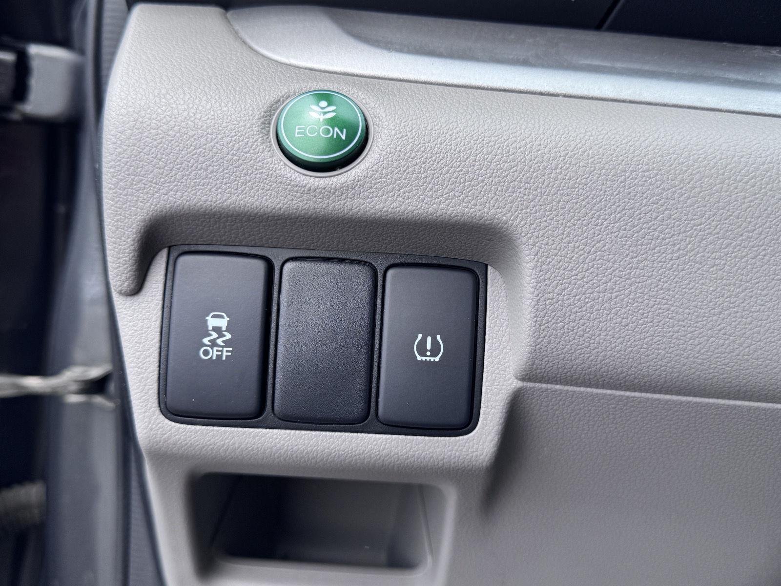 Used 2014 Gray Honda LX image 28