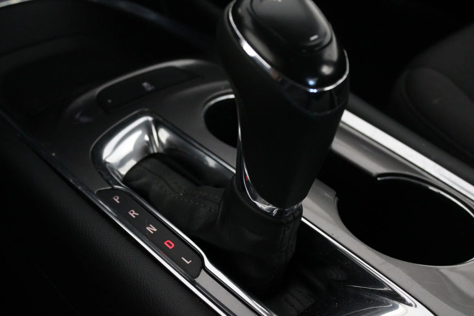 Used 2017 White Chevrolet LT image 21