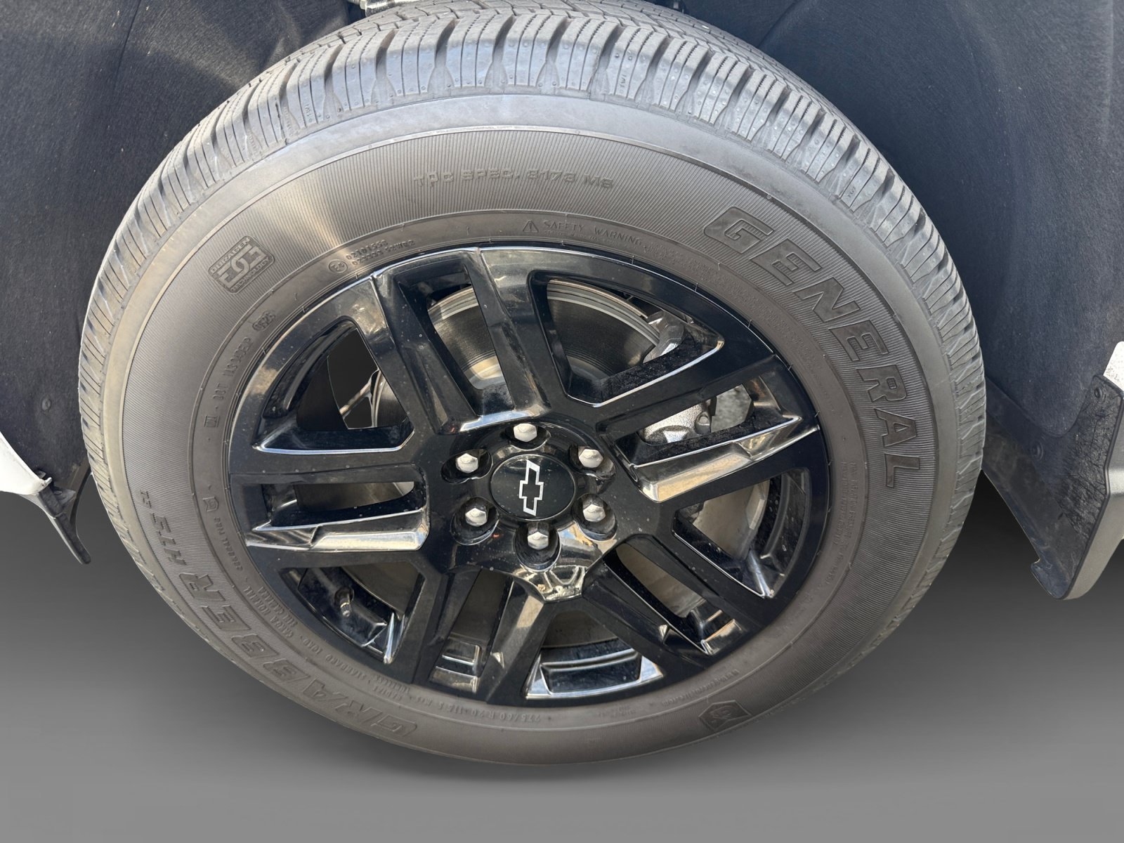 Used 2026 Summit White Chevrolet Custom image 9
