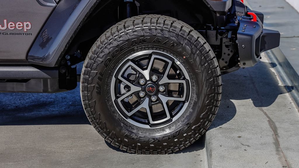 New 2026 Granite Crystal Metallic Clearcoat Jeep Shadow Ops image 11
