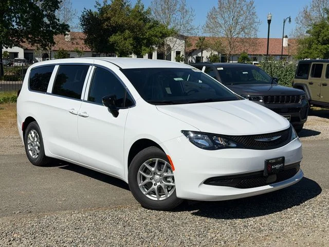 New 2026 Bright White Clear-Coat Exterior Paint Chrysler LX image 2