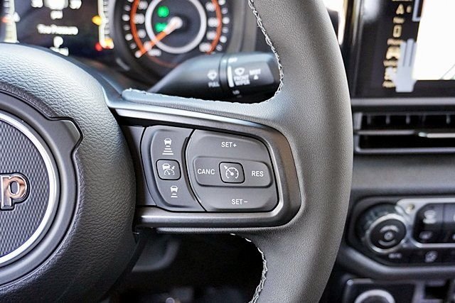 New 2025 Anvil Clear-Coat Exterior Paint Jeep Sport S image 43