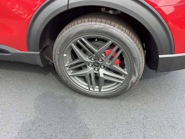 New 2026 Rapid Red Metallic Tinted Clearcoat Ford ST image 4