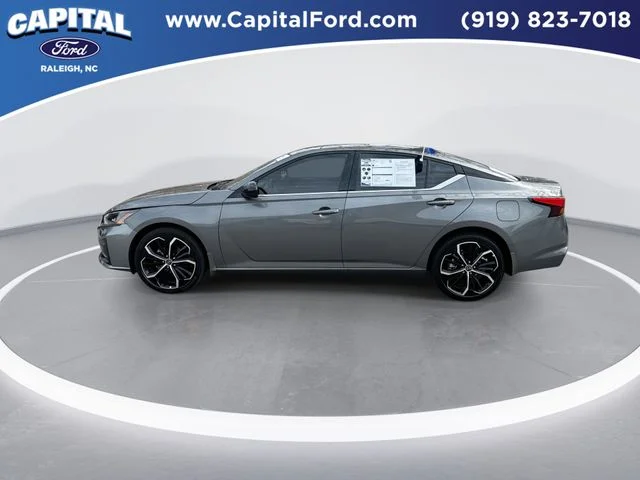 Used 2025 Gray Nissan 2.5 SR image 5