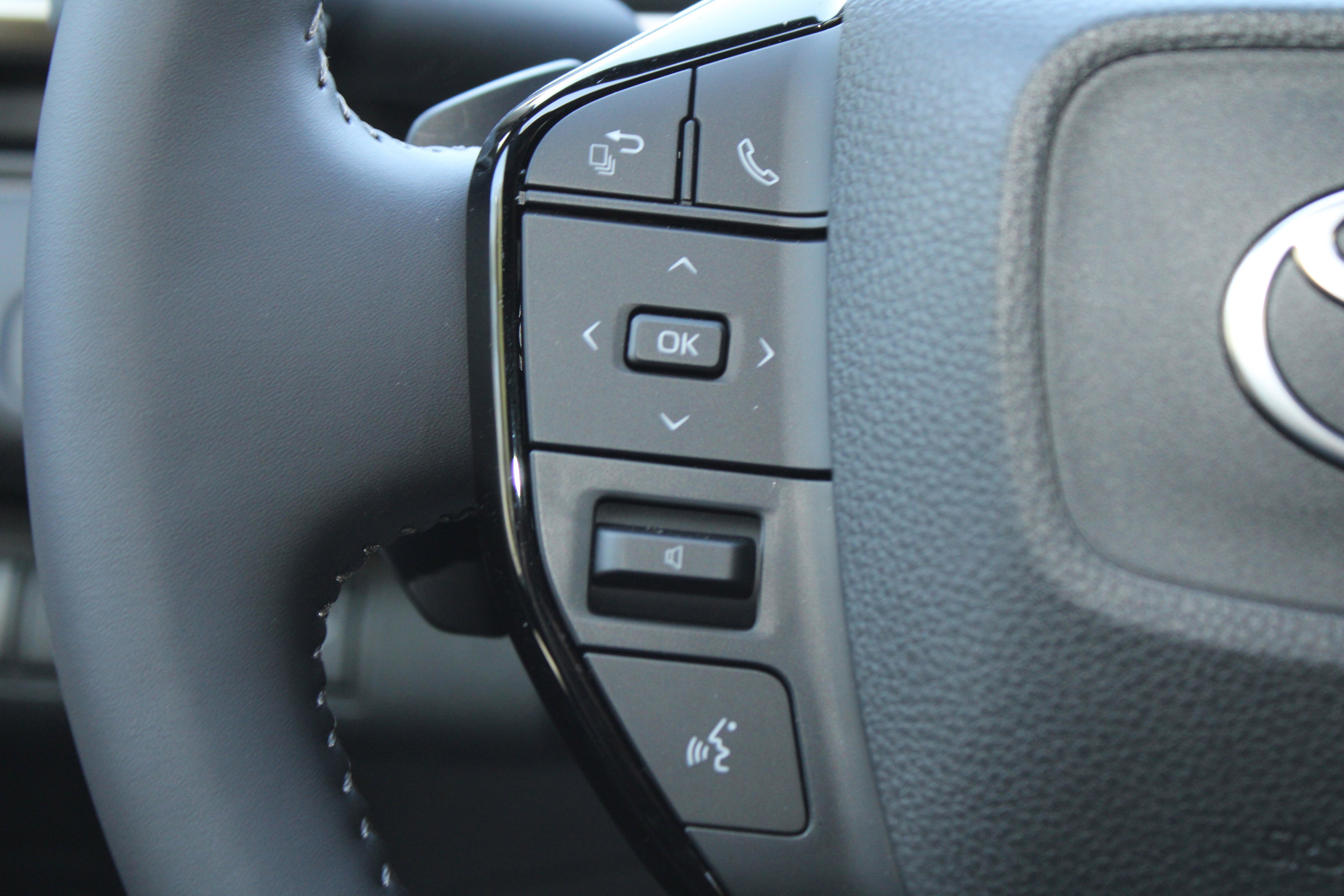 2026 Toyota bZ XLE - Photo 35