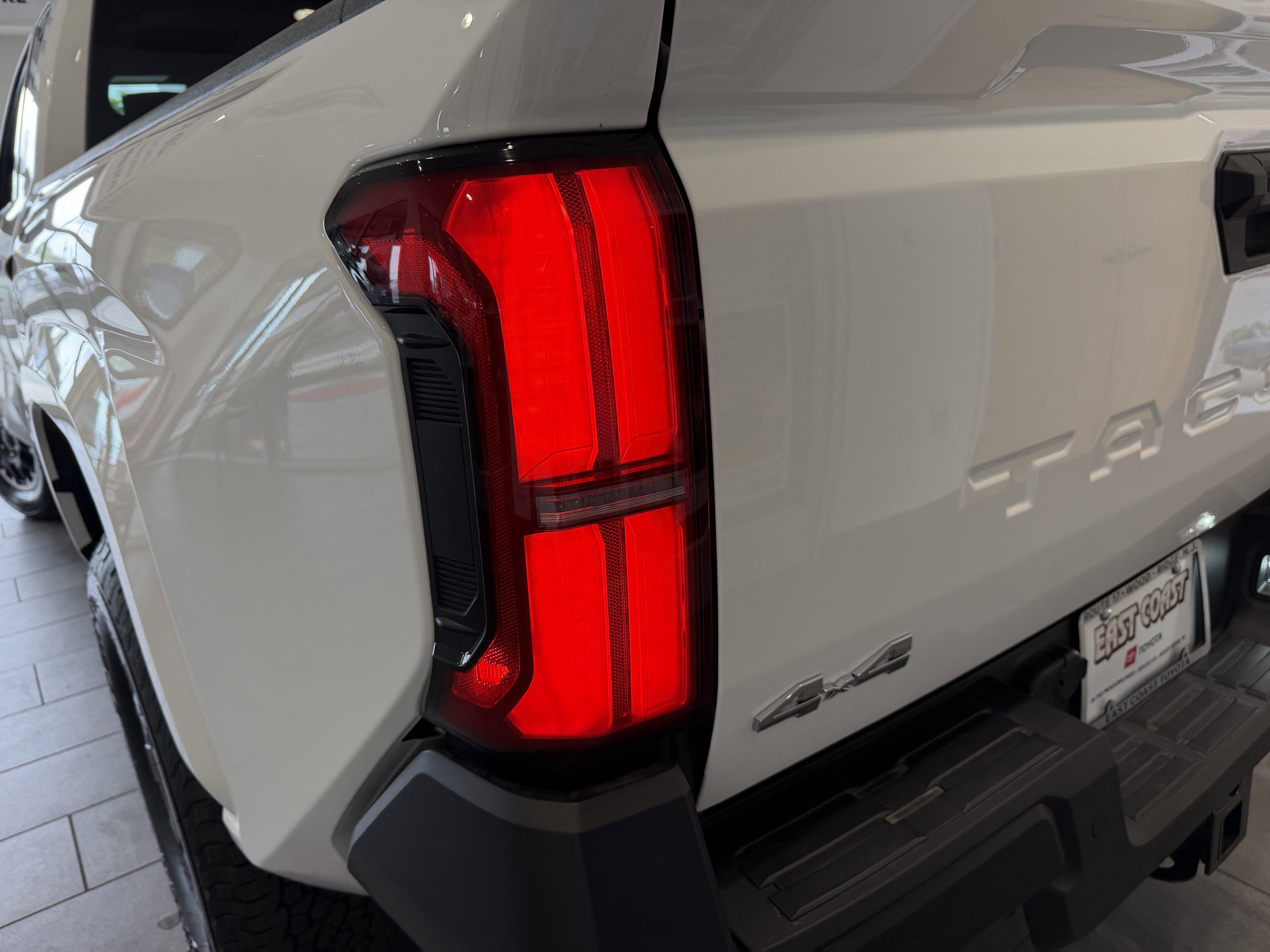 2026 Toyota Tacoma SR - Photo 37