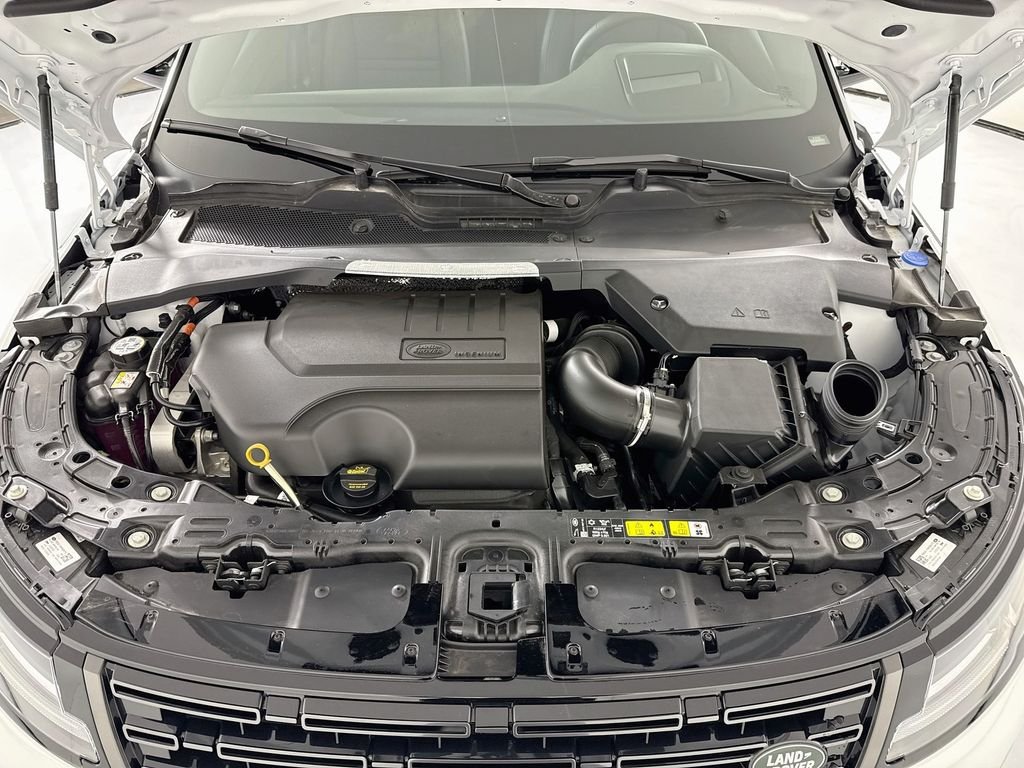 New 2026 Fuji White Land Rover Hoxton Edition image 31