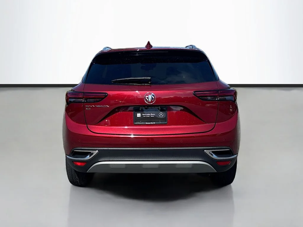 Used 2023 Red Buick Preferred image 4