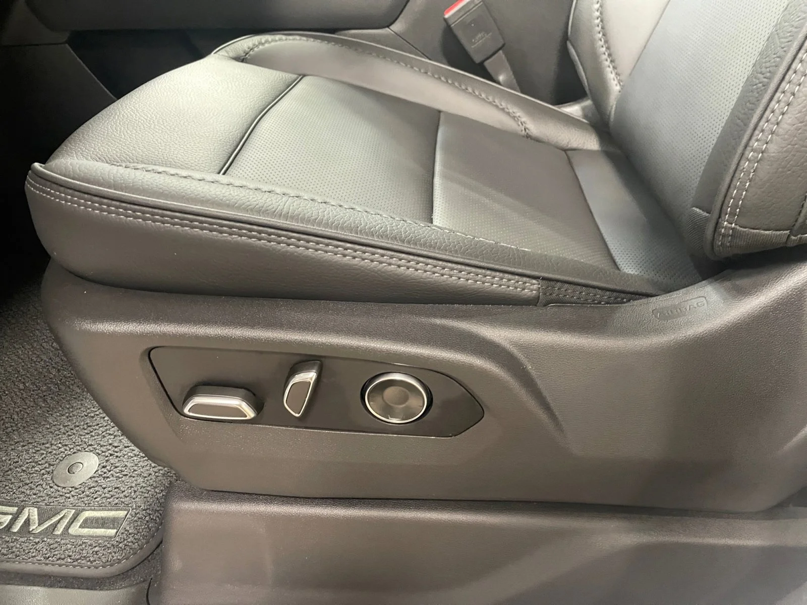 New 2026 Summit White GMC Denali image 17