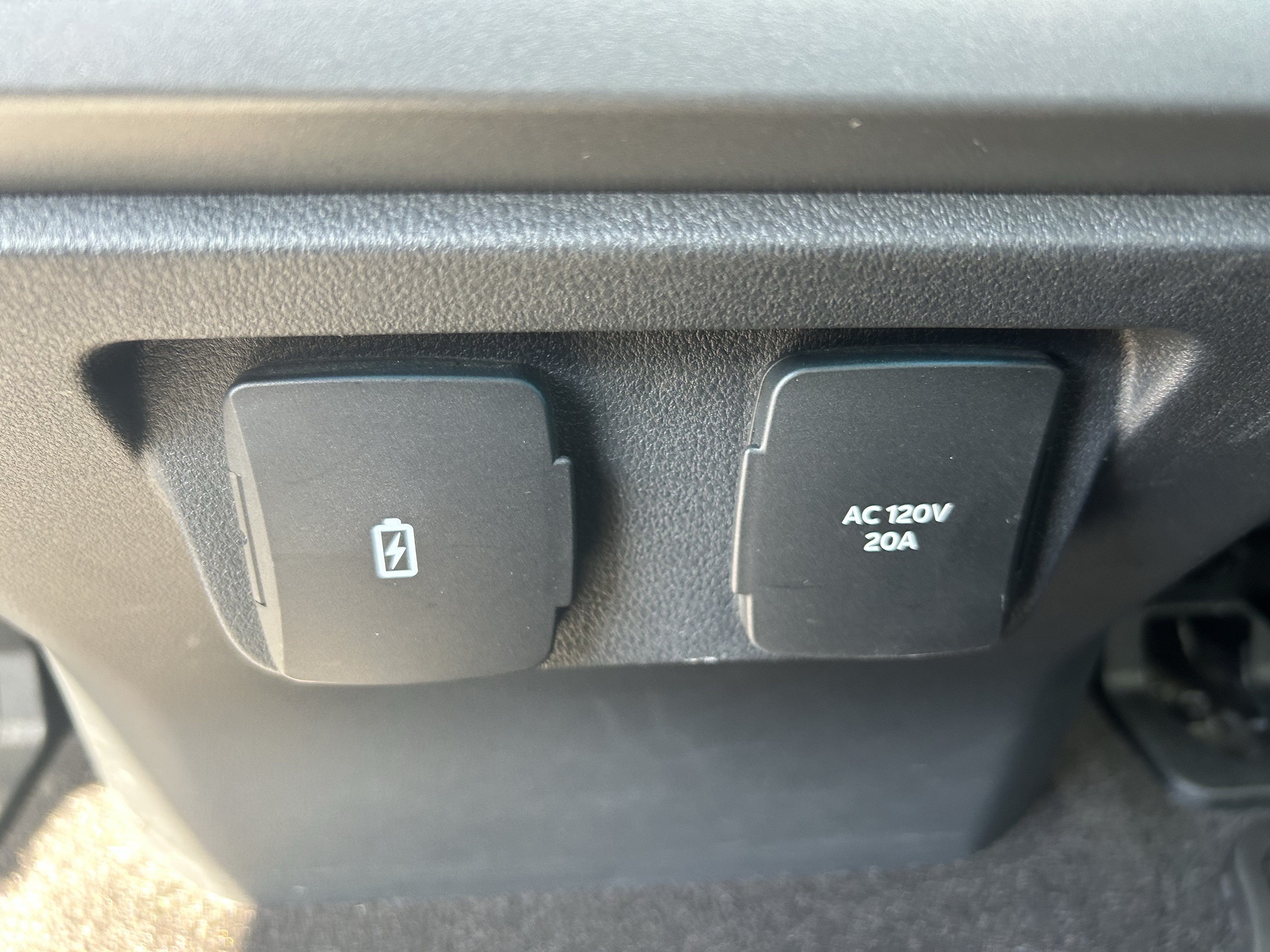 Used 2021 Red Ford LARIAT image 21