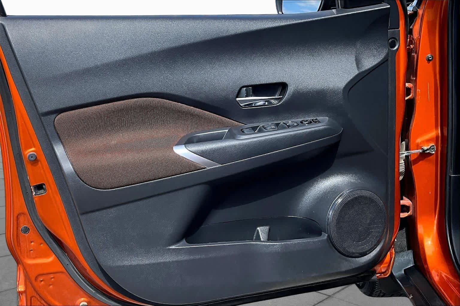 Certified Used 2023 Monarch Orange / Super Black Nissan SR image 21