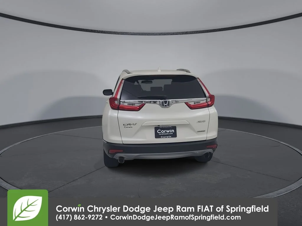 Used 2018 White Honda Touring image 12