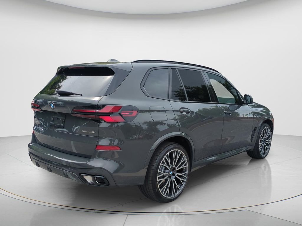 New 2026 Dravit Grey Metallic BMW xDrive40i image 4