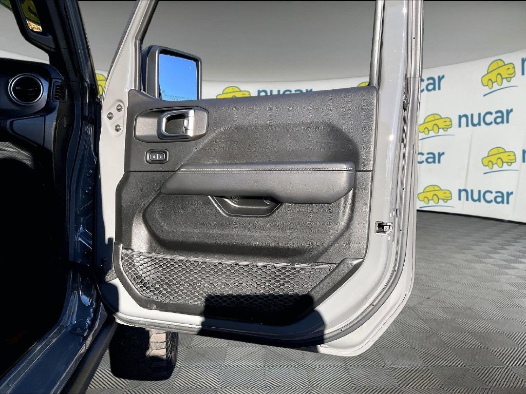 Used 2021 Gray Jeep Rubicon image 26