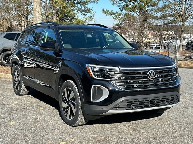 New 2026 Black Volkswagen 2.0T SE w/Technology image 3