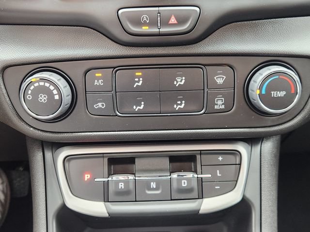 Used 2024 Downpour Metallic GMC SLE image 22