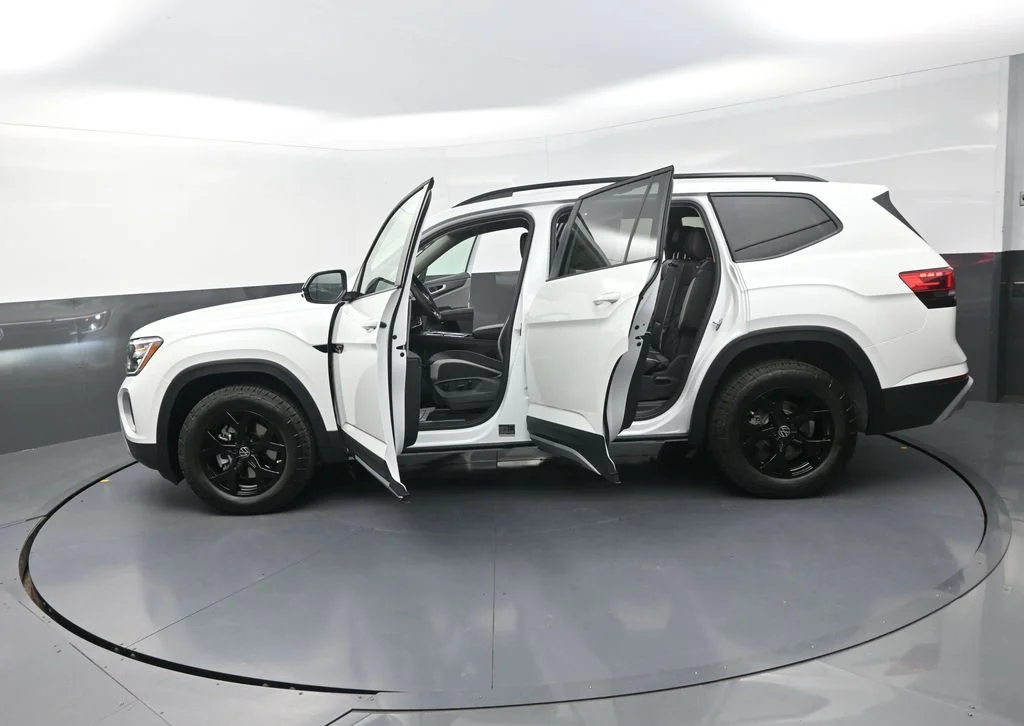 New 2026  Volkswagen 2.0T Peak Edition image 32