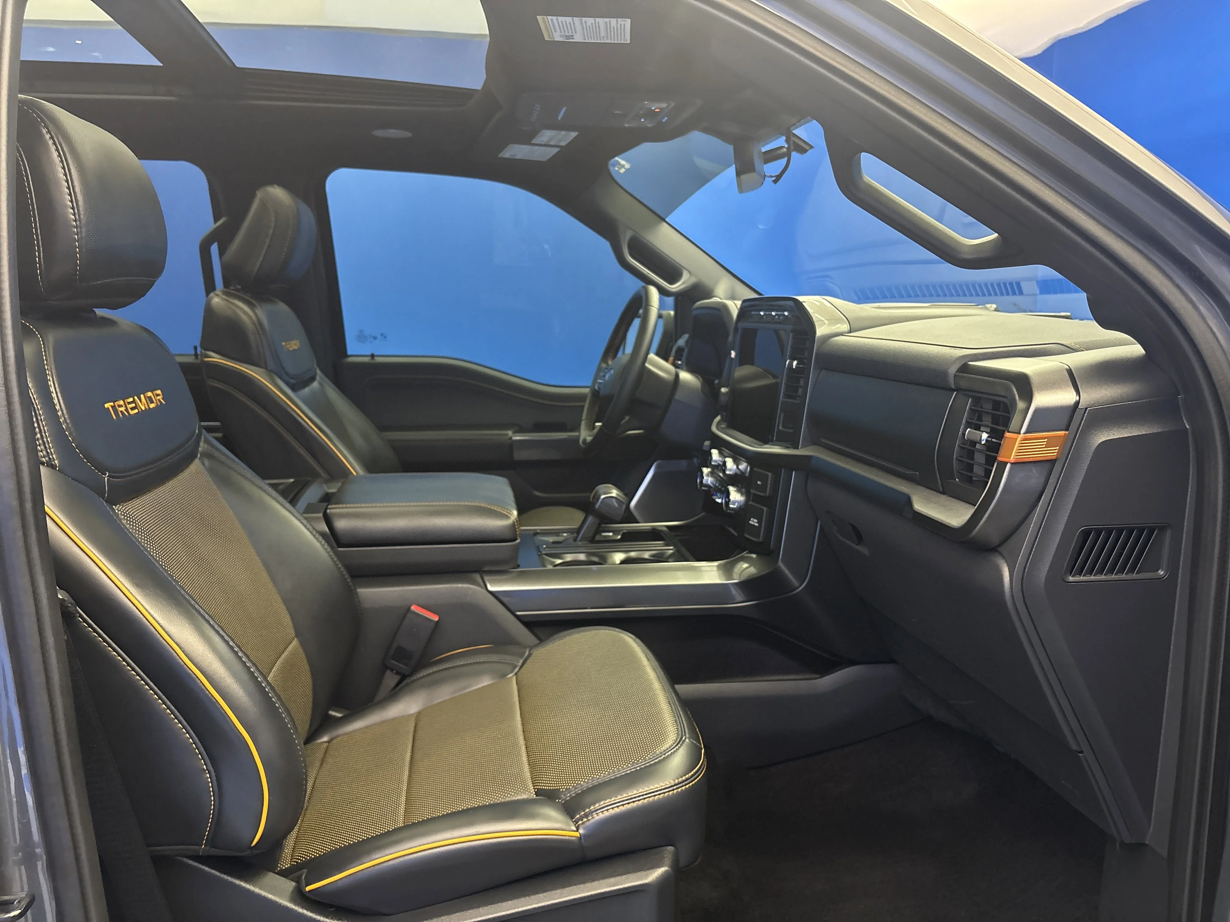 Used 2023 Carbonized Gray Metallic Ford XL image 25