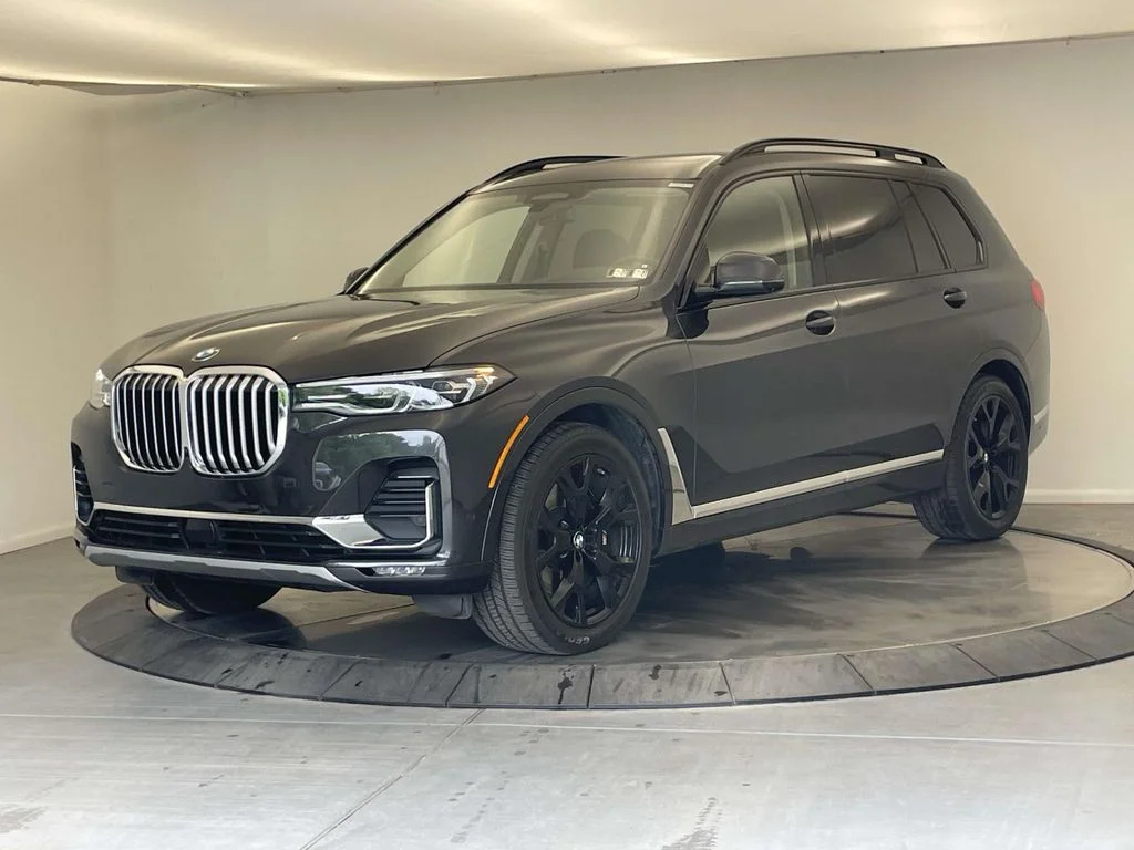 2022 BMW X7 xDrive40i's photo