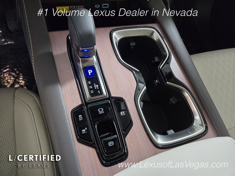 Certified Used 2026 White Pearl Lexus PREMIUM PLUS image 37