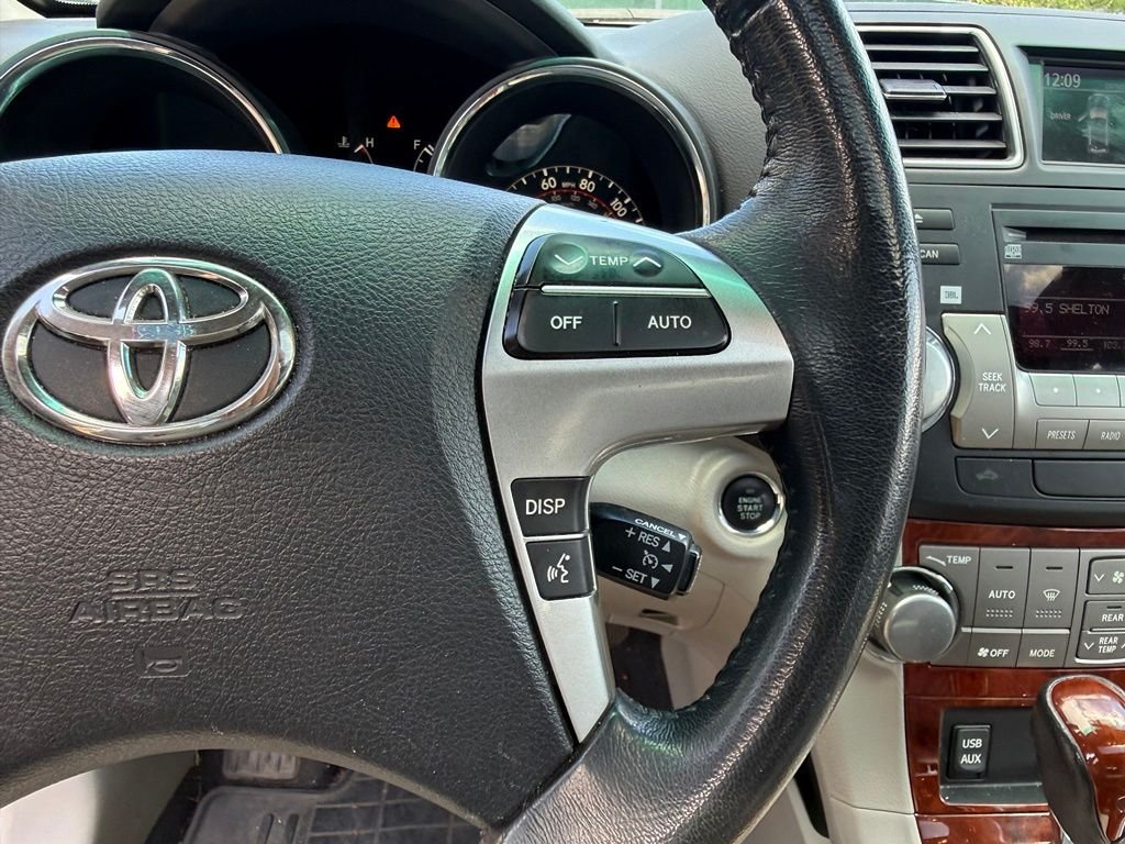 Used 2012 Classic Silver Metallic Toyota Limited image 12