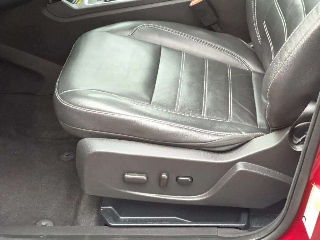 Used 2018 Red Ford Titanium image 27