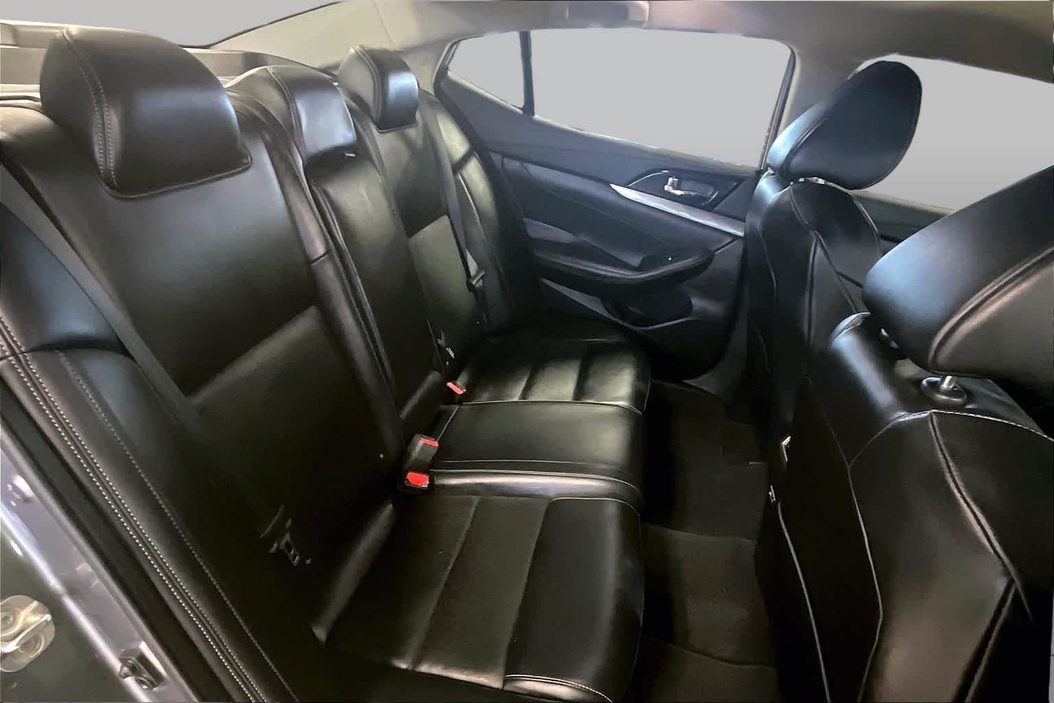 Used 2021 Gun Metallic Nissan SV image 17