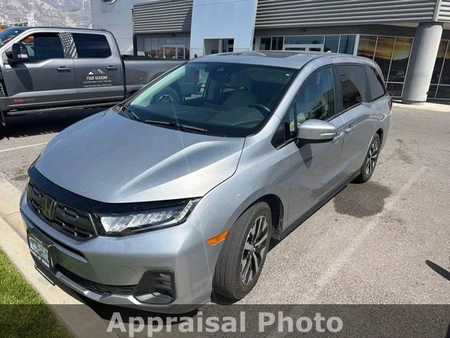 2025 Honda Odyssey EX-L's photo