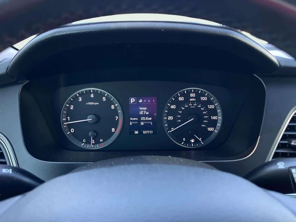 Used 2017 Phantom Black Hyundai Sport image 19