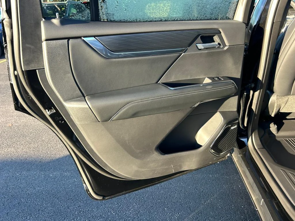 New 2026 Ebony Twilight Metallic GMC Elevation image 7