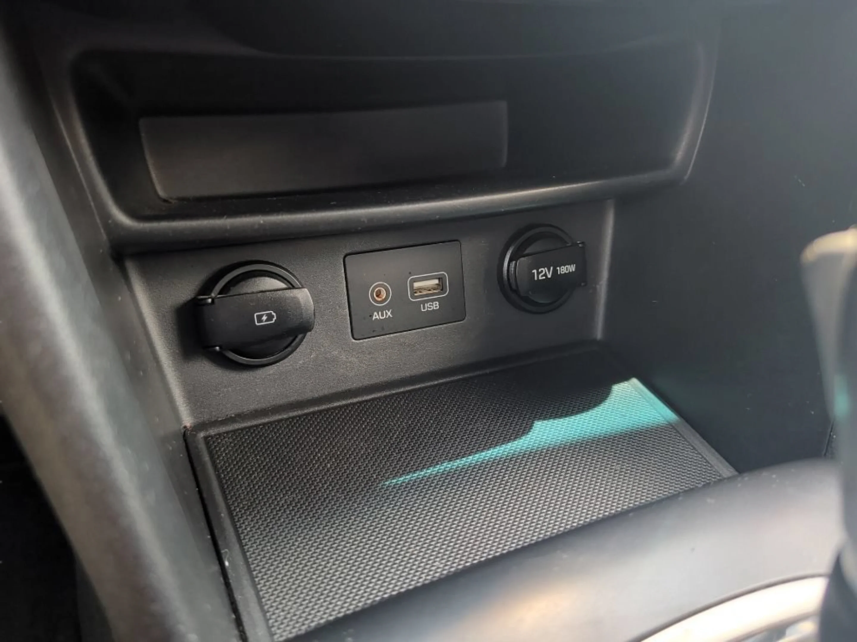 Used 2019 Thunder Gray Hyundai SE image 22