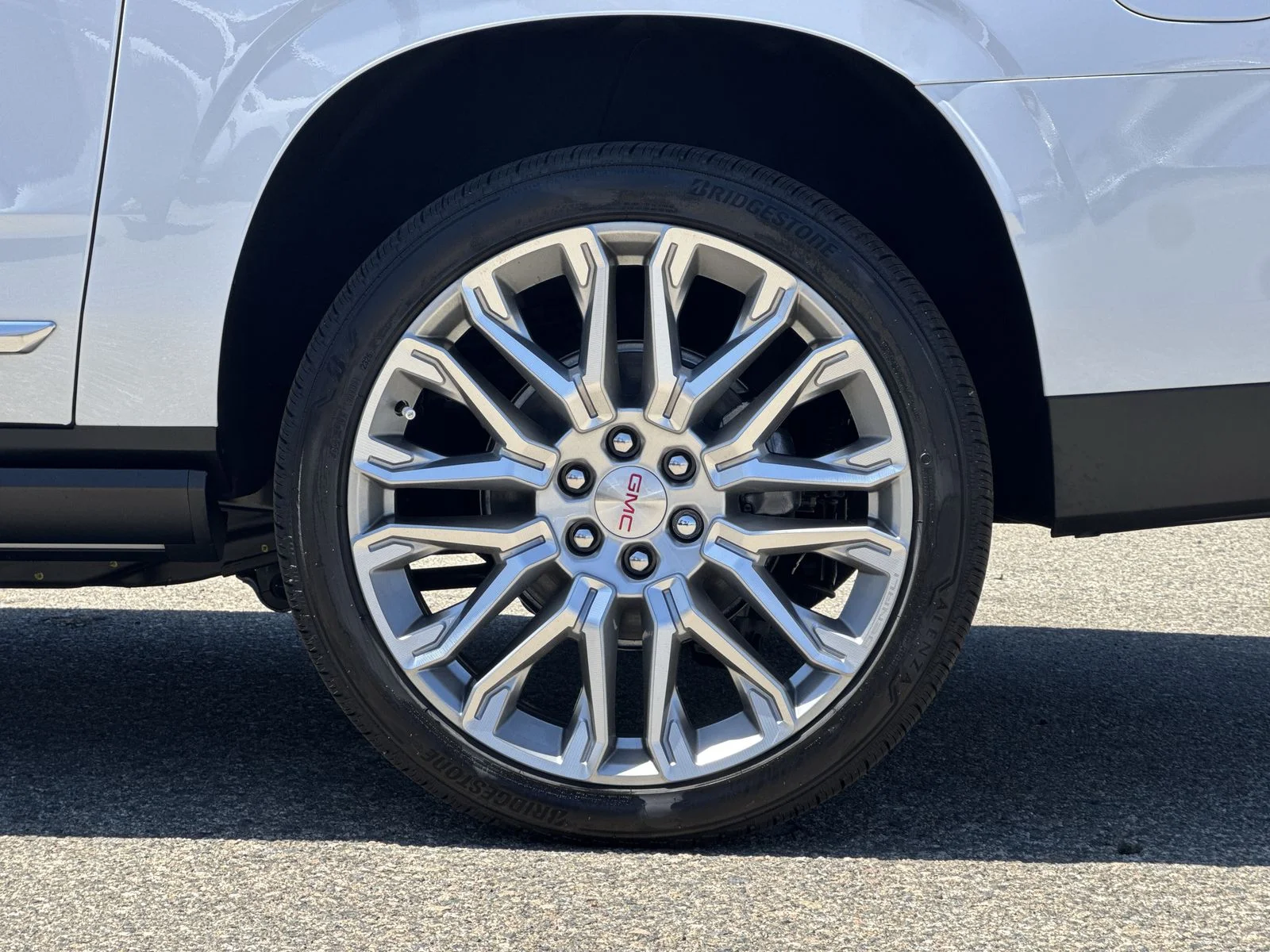 2026 GMC Yukon XL Denali - Photo 41
