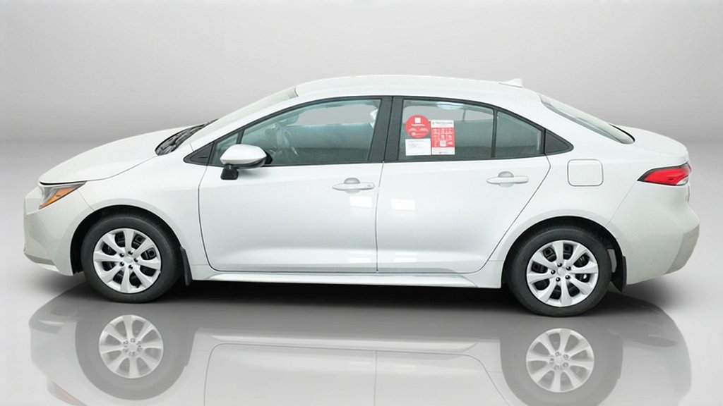 New 2027 Classic Silver Metallic Toyota LE image 32