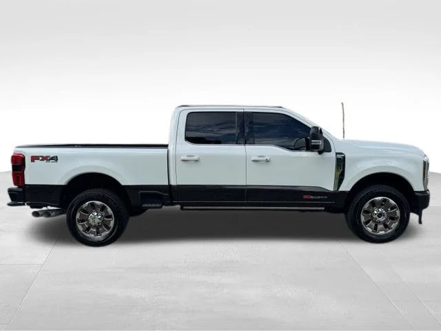 Used 2025 White Ford King Ranch image 9