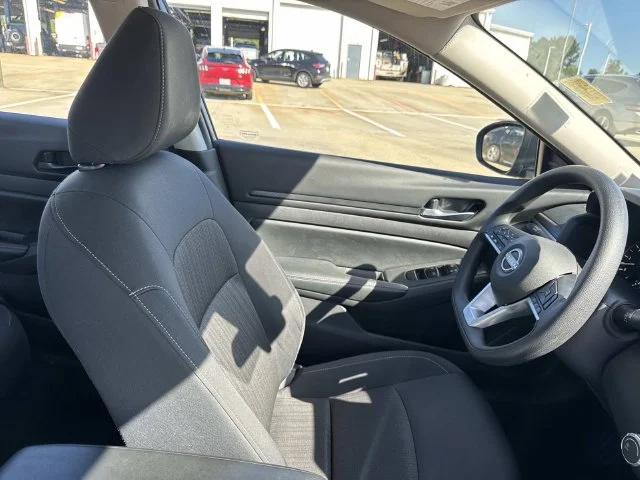 Used 2025 Gray Nissan 2.5 SV image 23