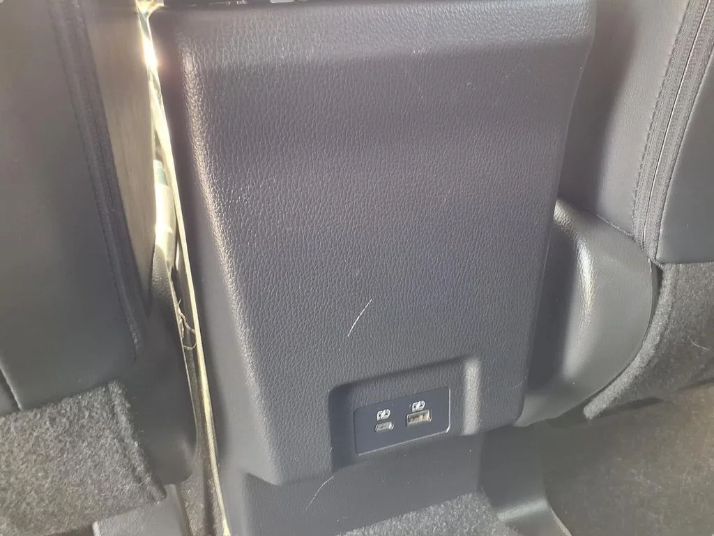Used 2024 Black Mitsubishi  image 22