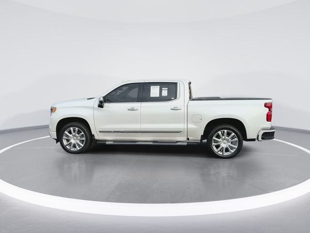 Used 2023 Beige Chevrolet High Country image 5