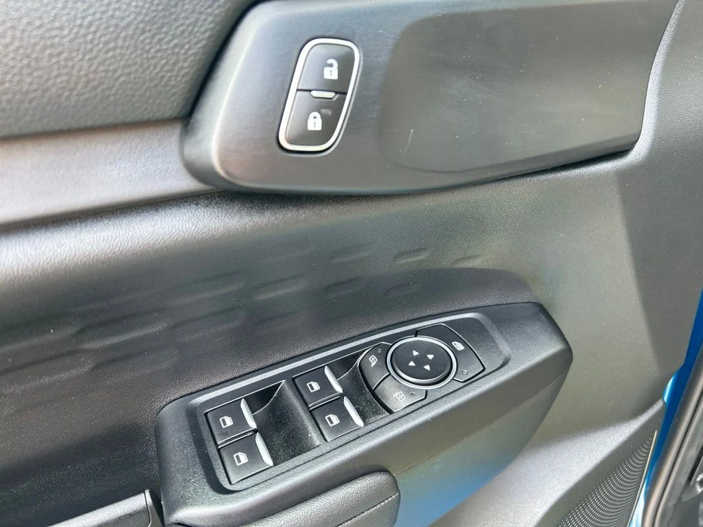Used 2025 Blue Ford XL image 13