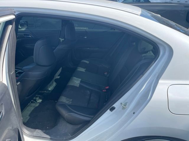 Used 2017 White Honda Sport image 6
