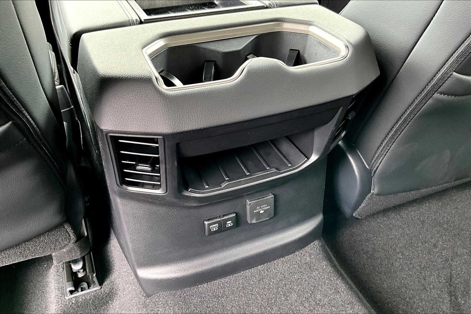 2025 Toyota Tundra Limited - Photo 18