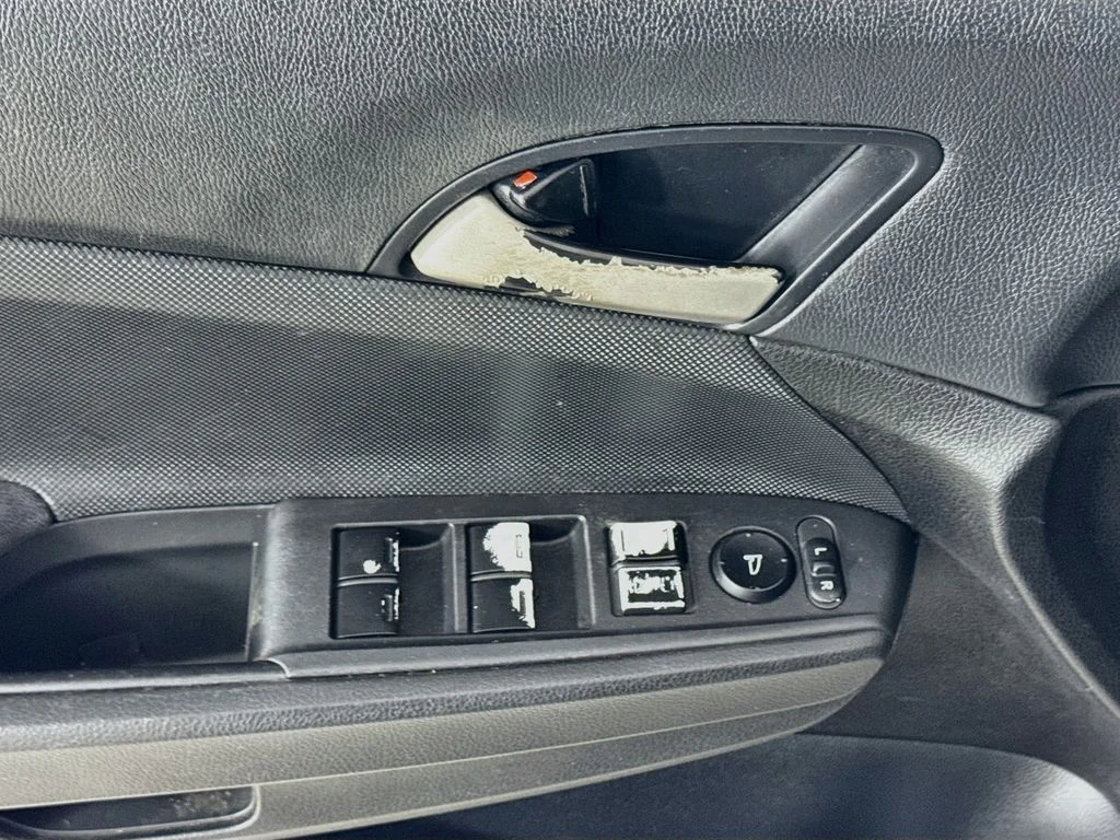 Used 2008 Silver Honda LX image 20