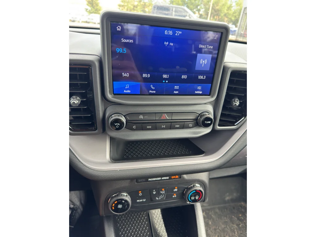Certified Used 2023 Oxford White Ford 4wd image 13