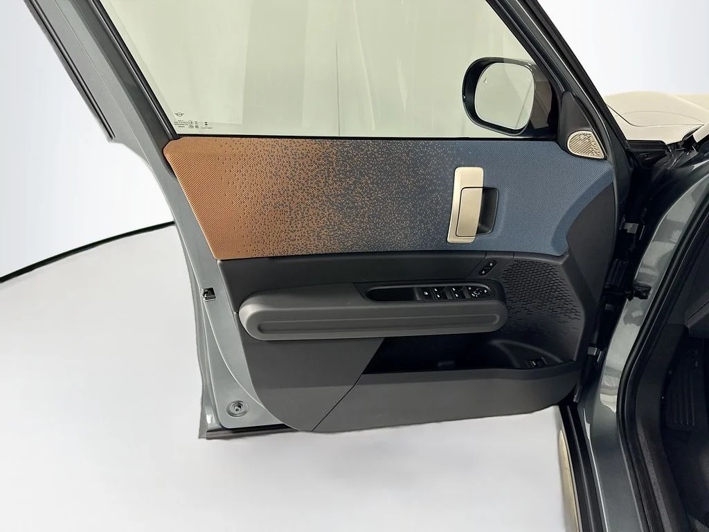 New 2027 Smokey Green Metallic MINI Iconic image 24