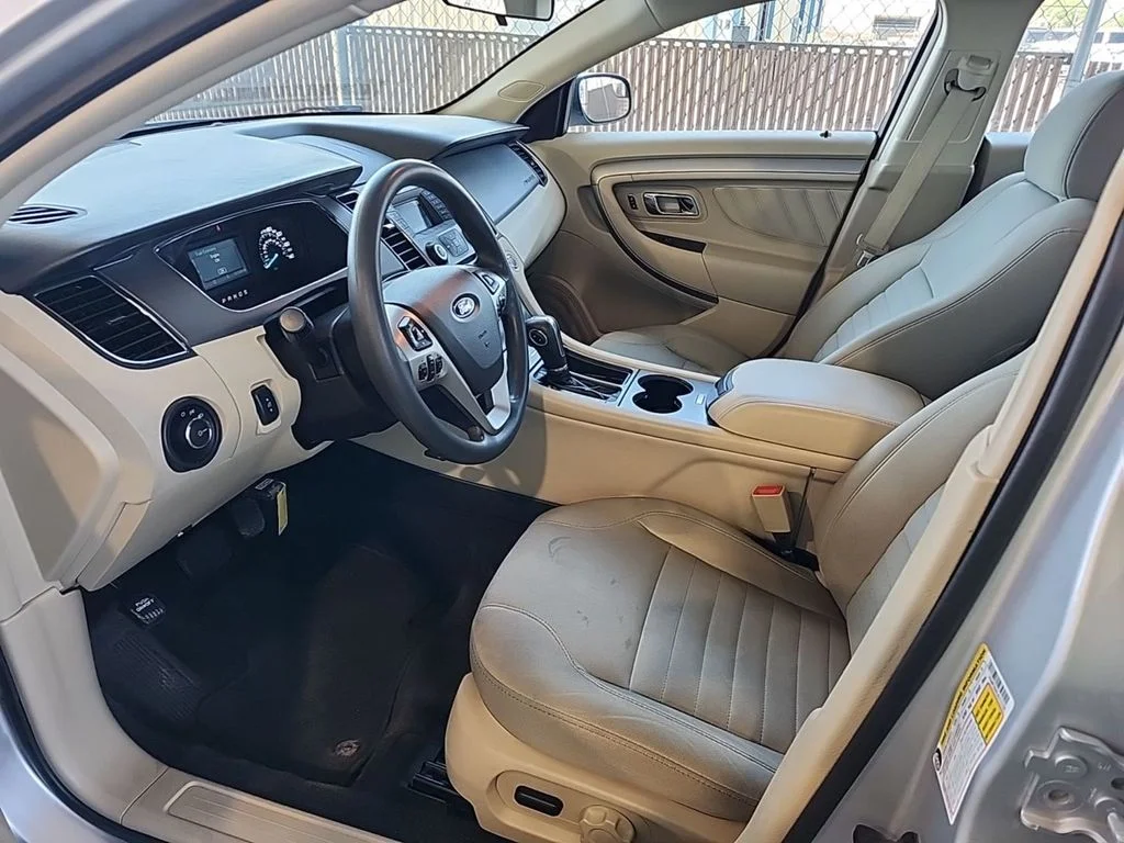 Used 2018 Ingot Silver Metallic Ford SE image 8