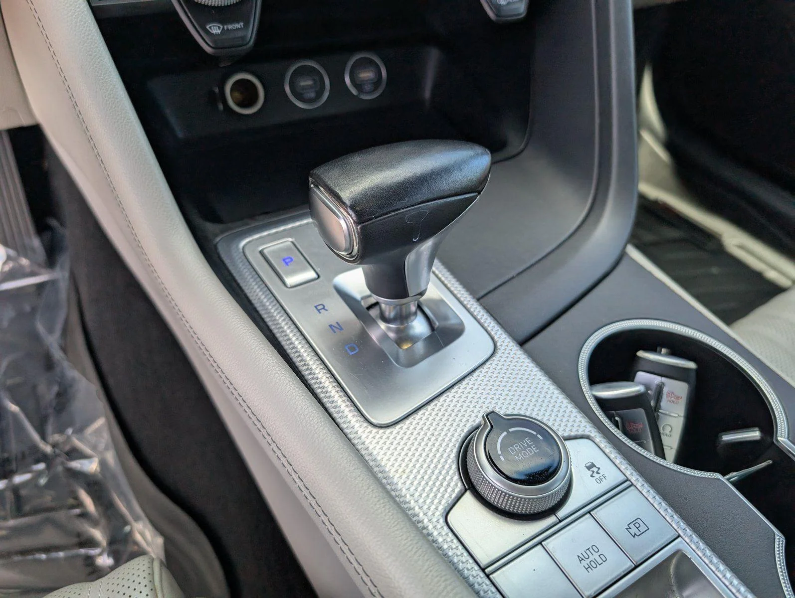 Used 2022 Uyuni White Genesis 3.3T image 19