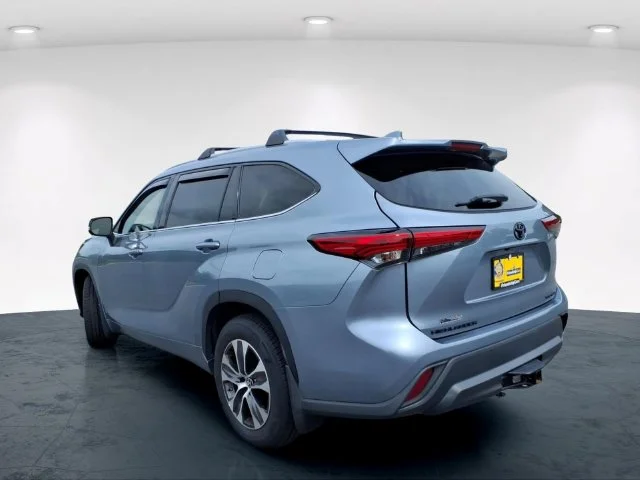 Used 2022 Blue Toyota XLE image 14